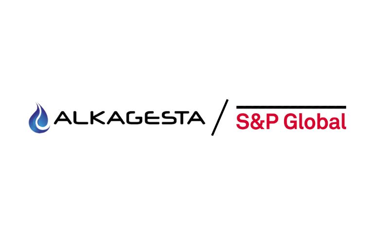 Alkagesta logo with a blue flame icon on the left, separated by a slash from the S&P Global logo in red and black text on a white background.